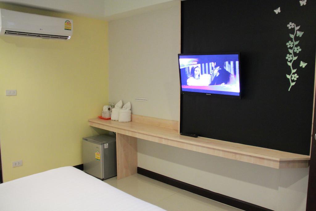 Hotel Le Lerts Living Κον Καέν Εξωτερικό φωτογραφία