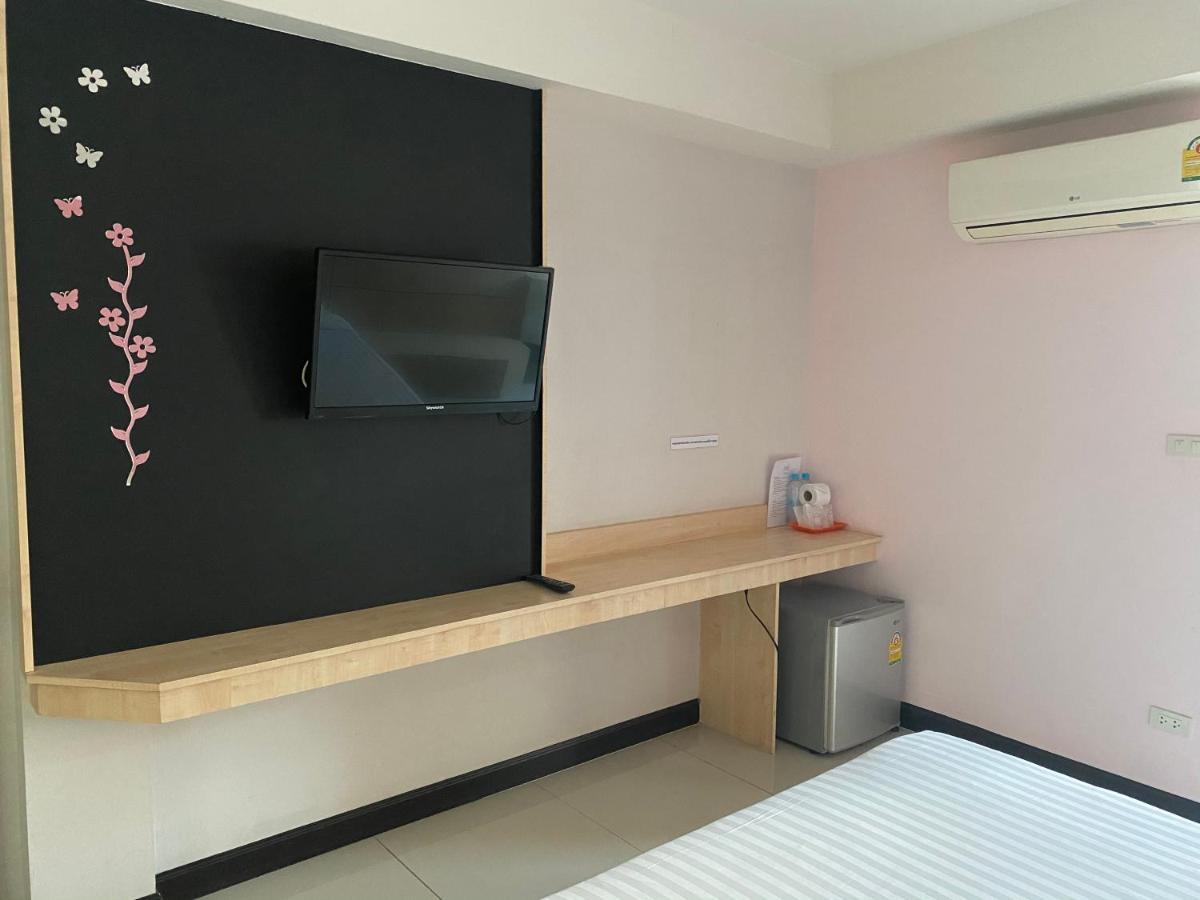 Hotel Le Lerts Living Κον Καέν Εξωτερικό φωτογραφία