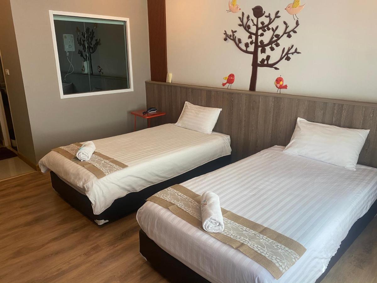 Hotel Le Lerts Living Κον Καέν Εξωτερικό φωτογραφία