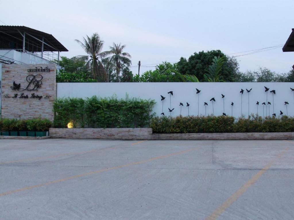 Hotel Le Lerts Living Κον Καέν Εξωτερικό φωτογραφία