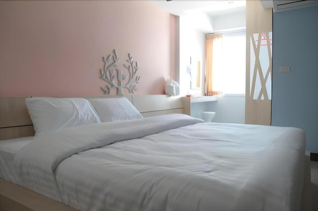 Hotel Le Lerts Living Κον Καέν Εξωτερικό φωτογραφία