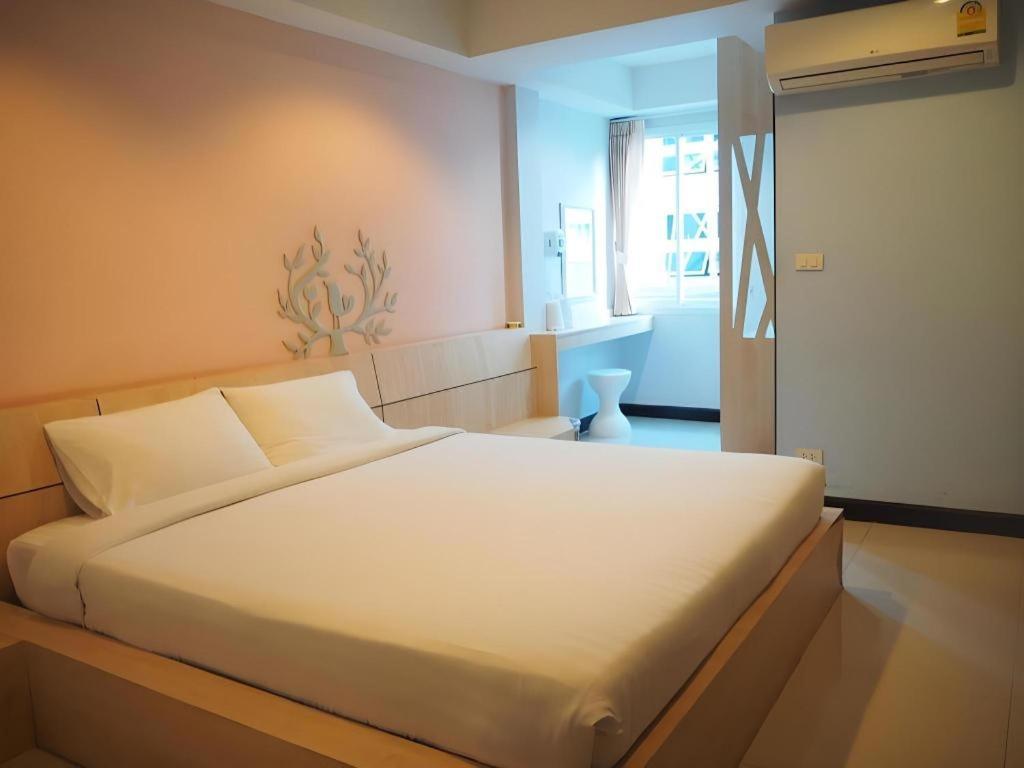 Hotel Le Lerts Living Κον Καέν Εξωτερικό φωτογραφία