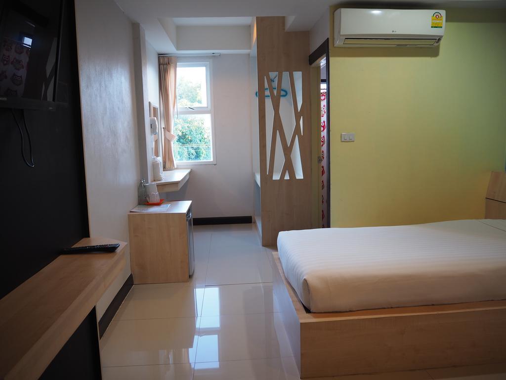 Hotel Le Lerts Living Κον Καέν Εξωτερικό φωτογραφία