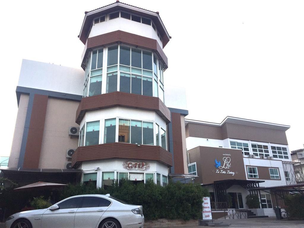 Hotel Le Lerts Living Κον Καέν Εξωτερικό φωτογραφία