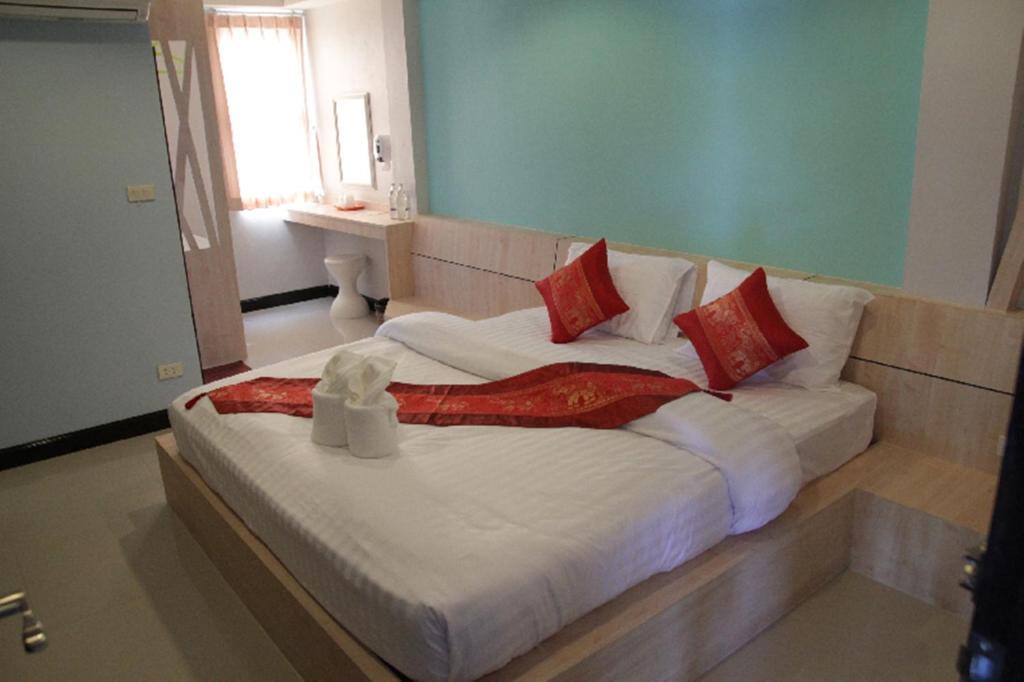 Hotel Le Lerts Living Κον Καέν Εξωτερικό φωτογραφία